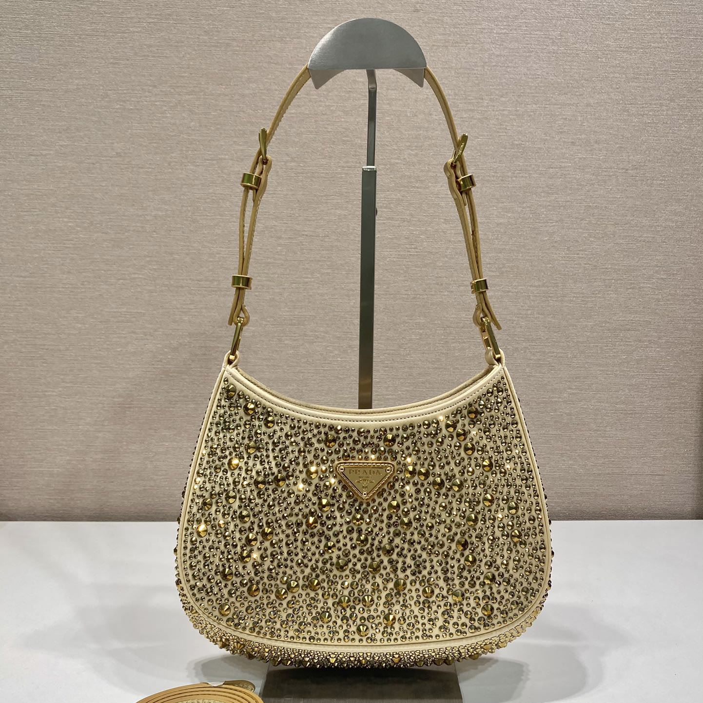 Pra*a top handle bags